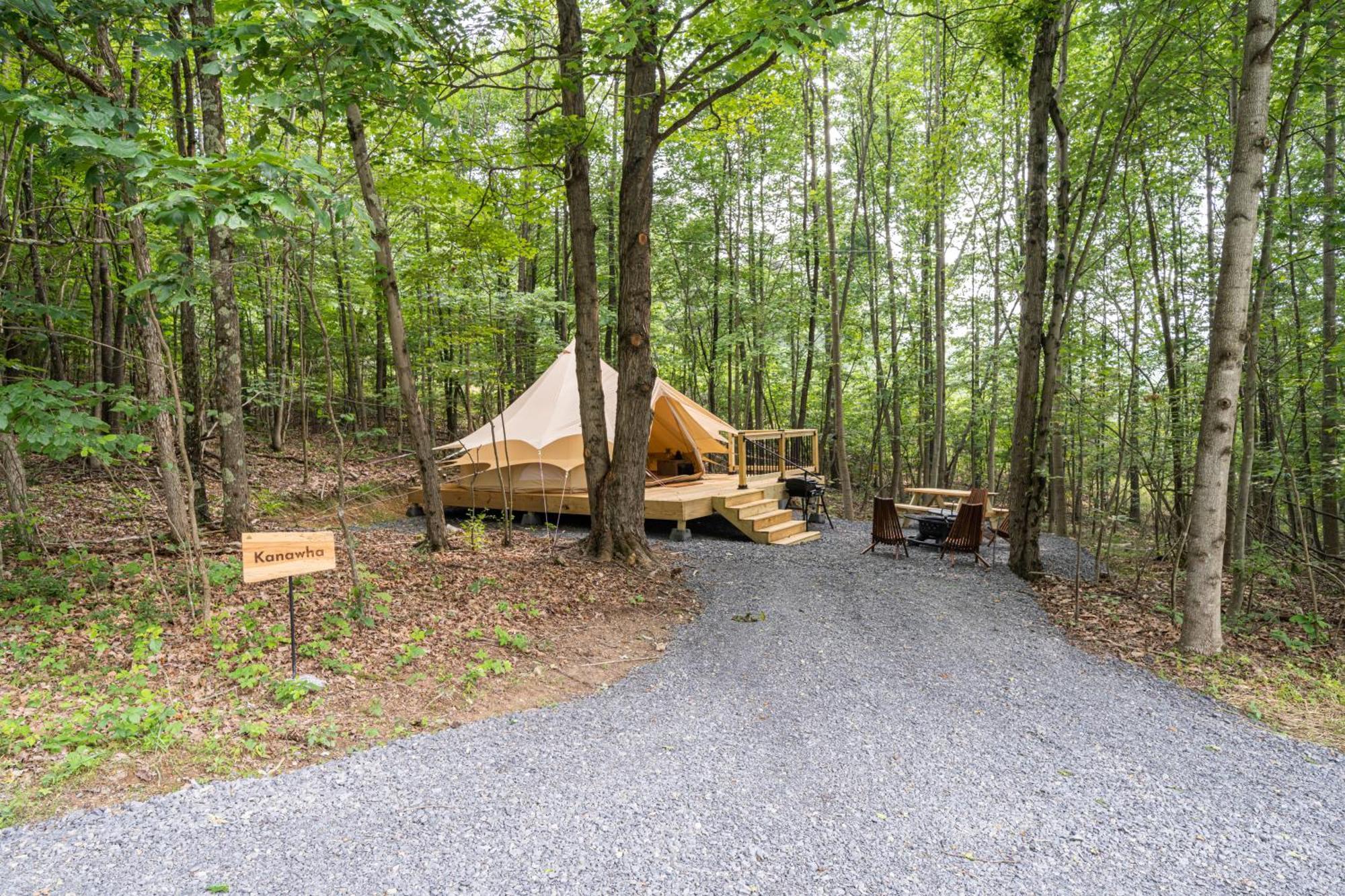 Готель Firefly Ridge Luxury Retreat Great Cacapon Екстер'єр фото