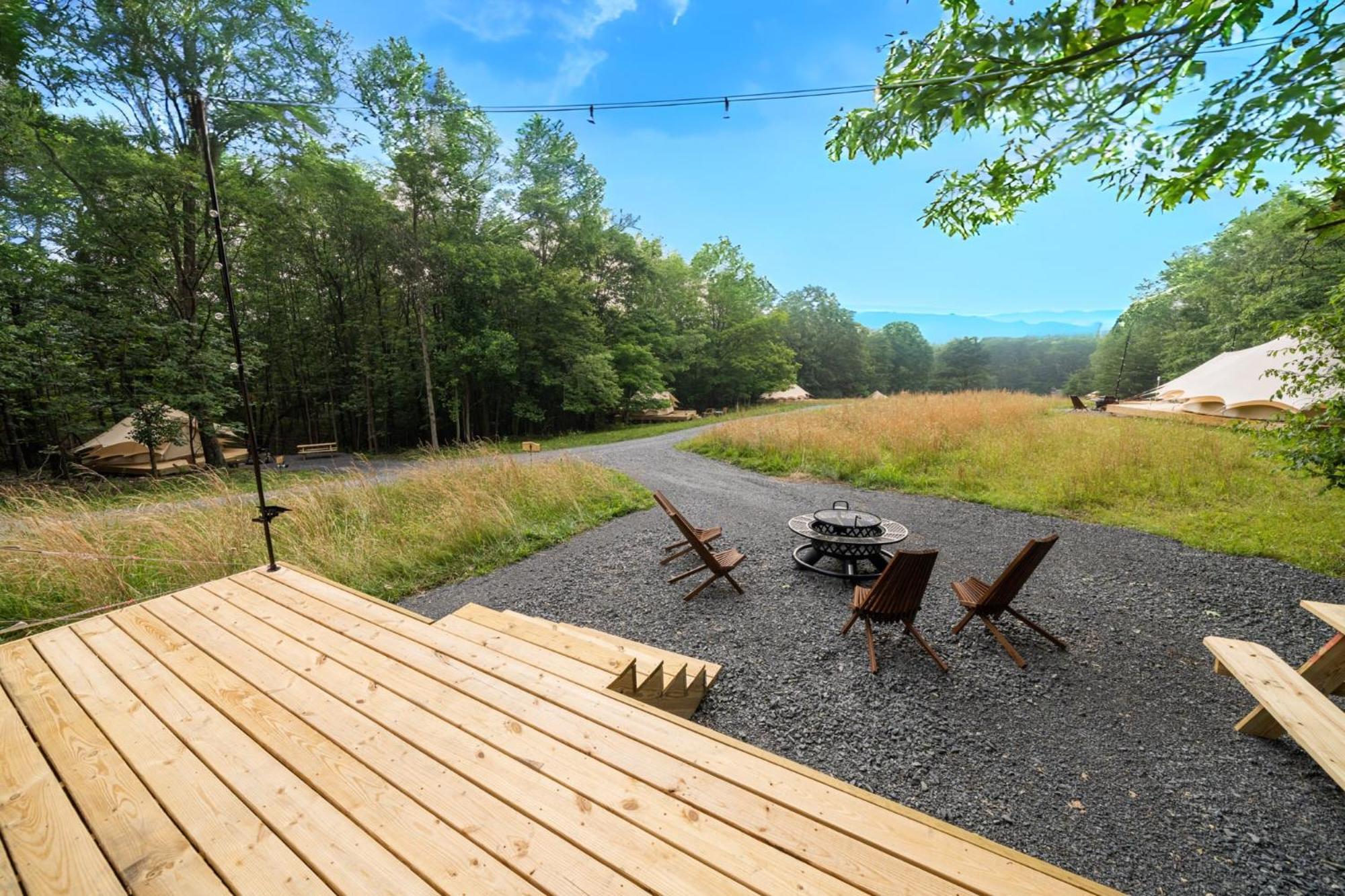 Готель Firefly Ridge Luxury Retreat Great Cacapon Екстер'єр фото